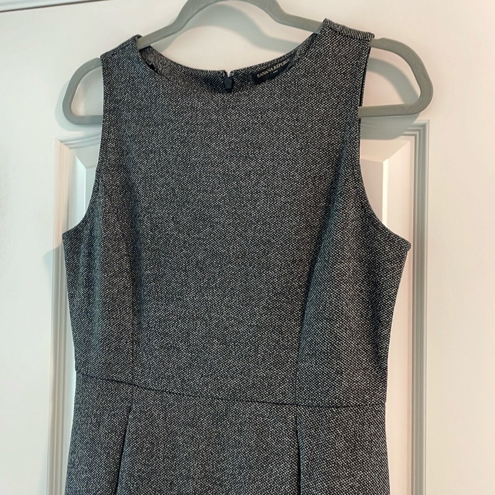 Sleeveless Banana Republic Shift Dress